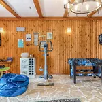 In With Sauna *
