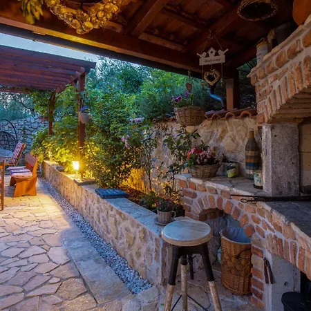 Lovely In With Kitchen