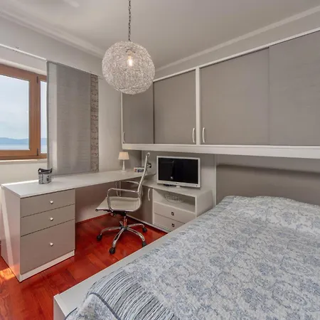 Lovely In With Kitchen Kostrena