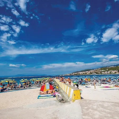 Lovely In With Kitchen