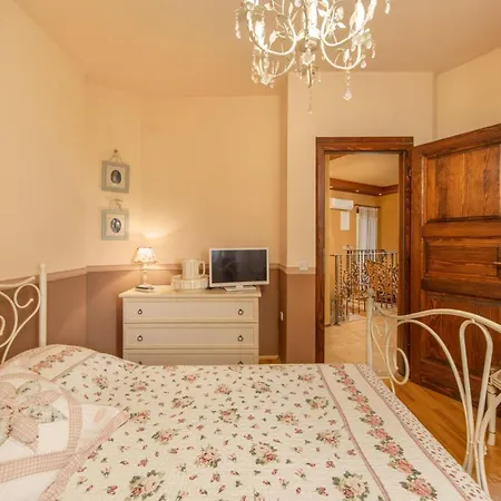 Tatil Evi Lovely In With Kitchen Kostrena