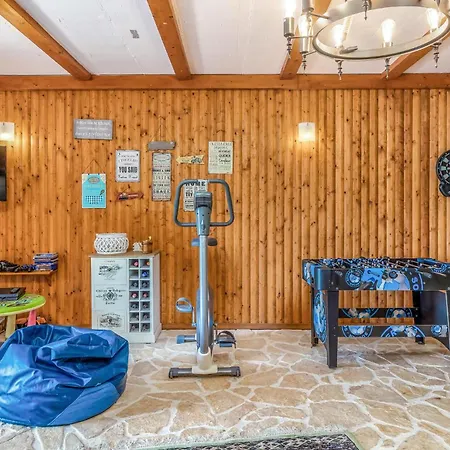 In With Sauna *