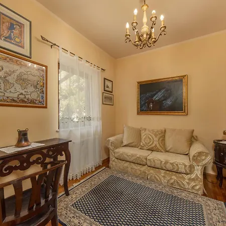 Lovely In With Kitchen Tatil Evi