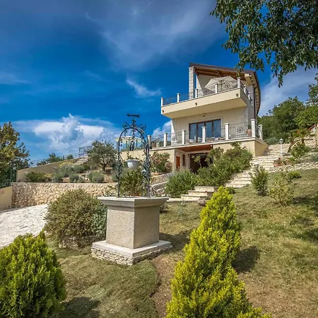 Lovely In With Kitchen *