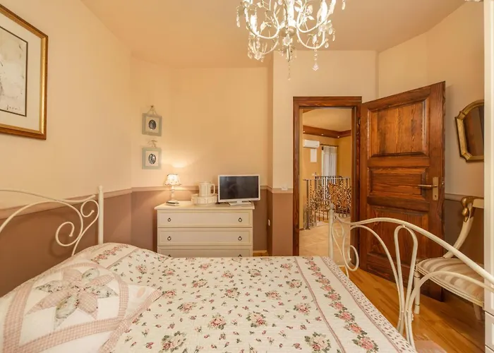Hébergement de vacances Lovely In With Kitchen Kostrena